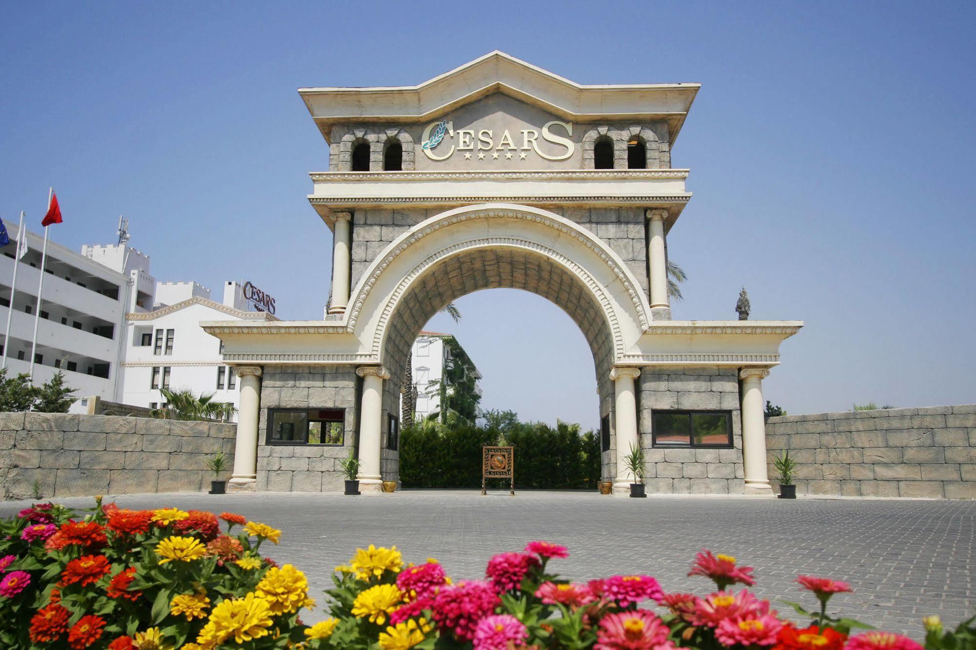 Cesars Side Hotel Exterior photo