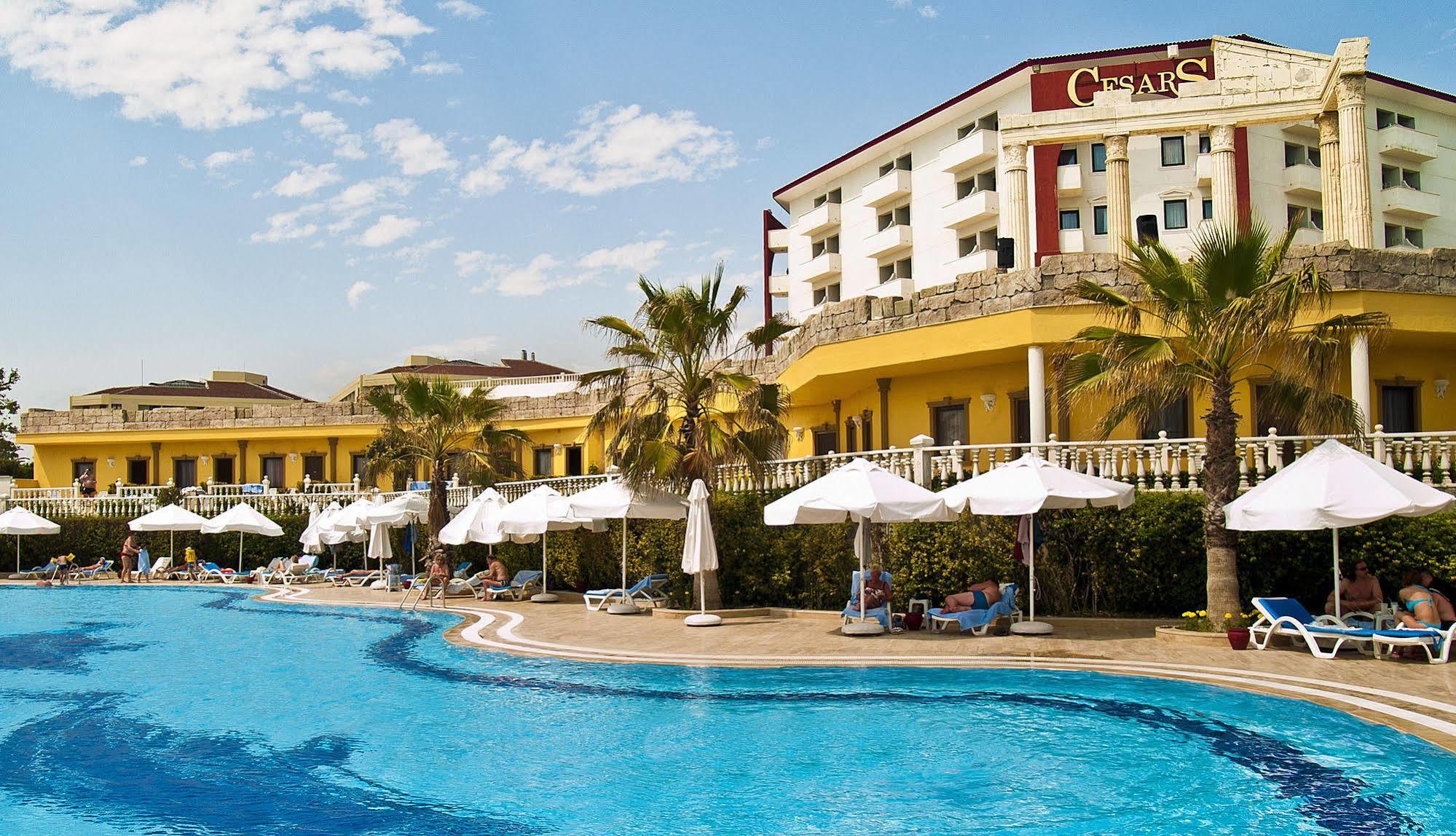 Cesars Side Hotel Exterior photo