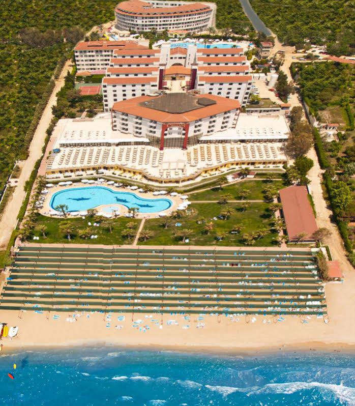 Cesars Side Hotel Exterior photo